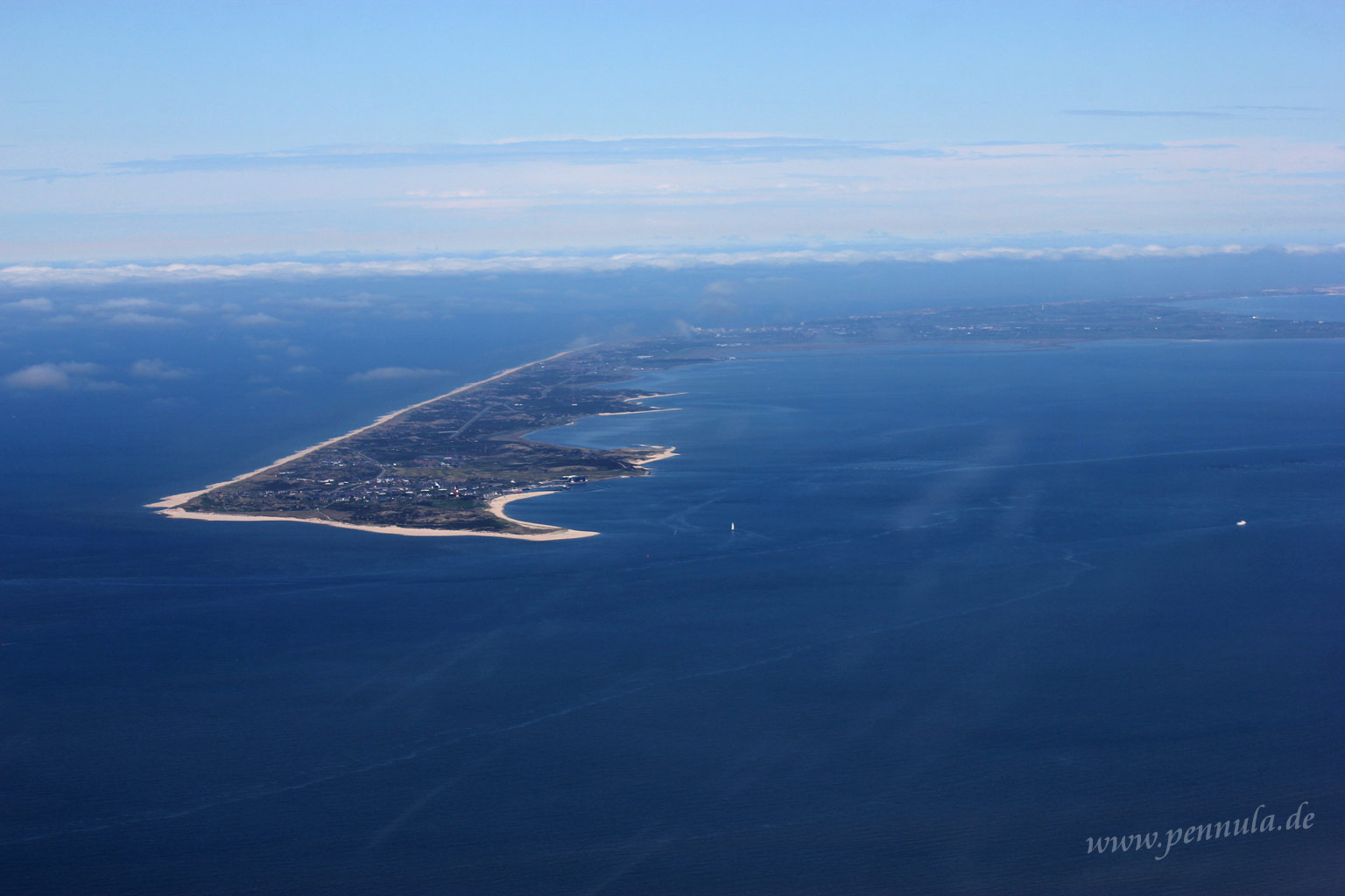 Luftbild der Insel Sylt von Süden kommend