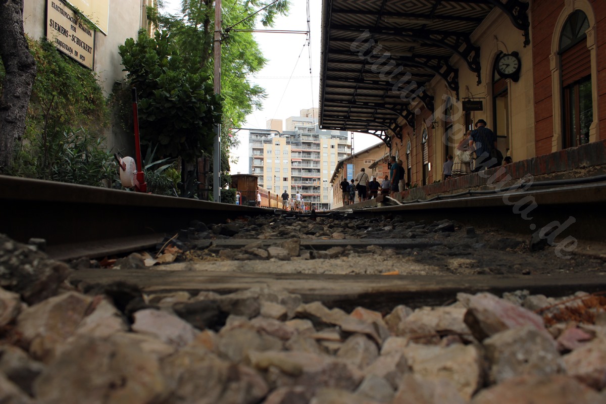 Eisenbahn auf Mallorca - Tren de Sóller - Ferrocarril de Sóller - Roter Blitz