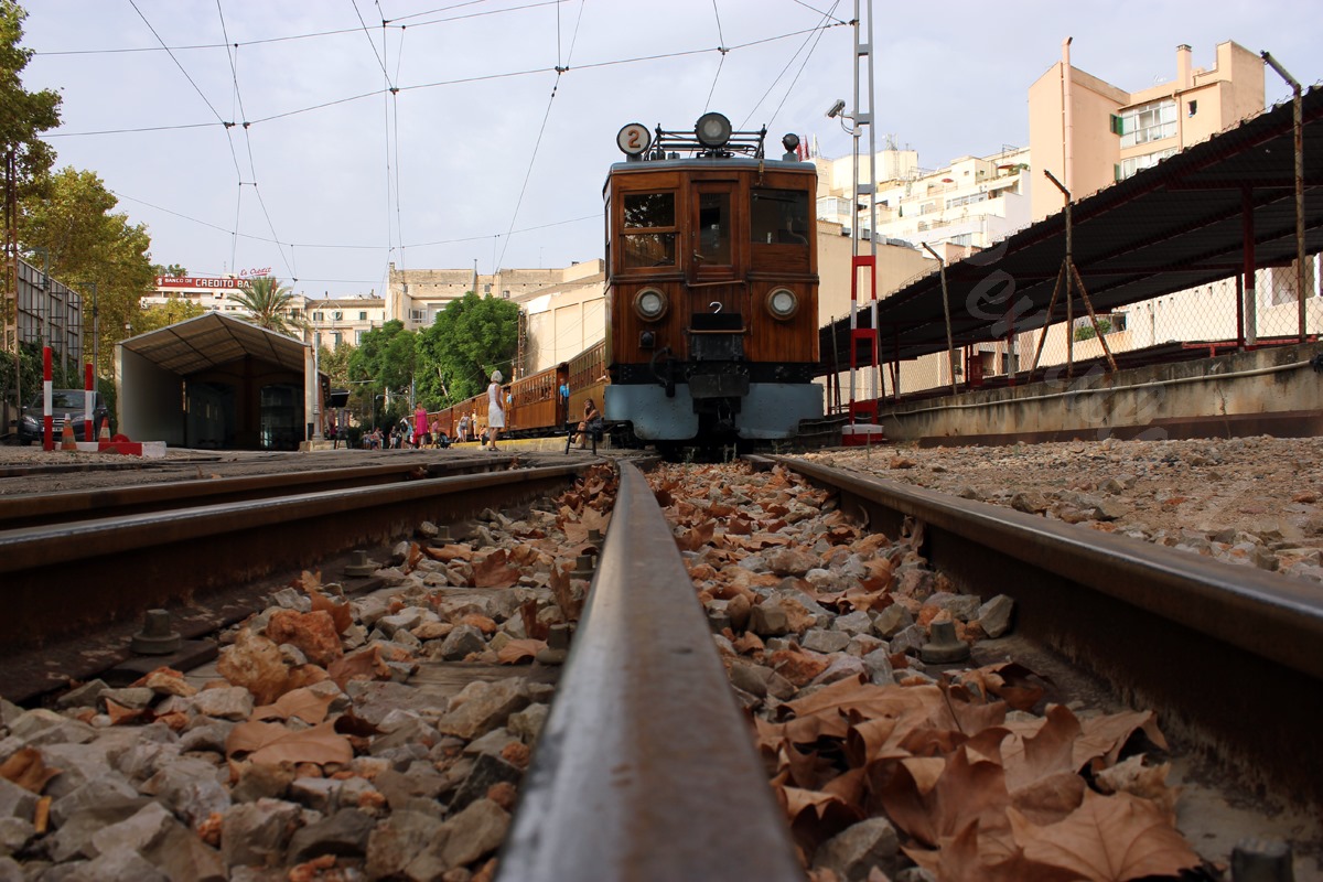 Eisenbahn auf Mallorca - Tren de Sóller - Ferrocarril de Sóller - Roter Blitz