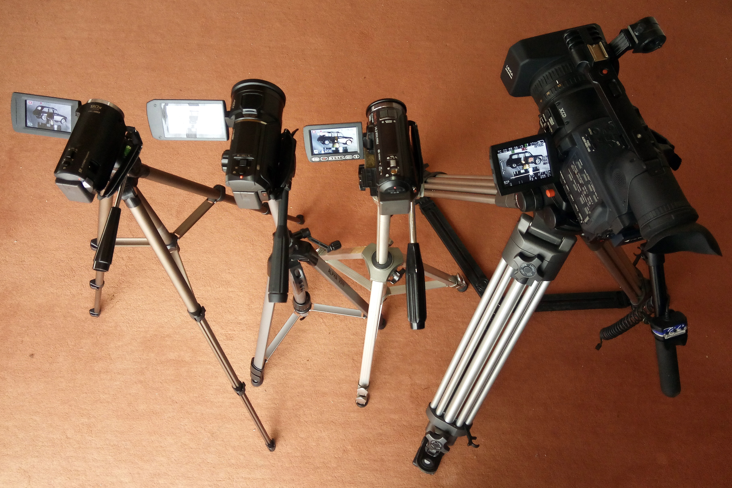 Kamera und Test: Panasonic HC-V180, Panasonic HC-V808, Panasonic HDC-SD600 und Panasonic AG-HVX200