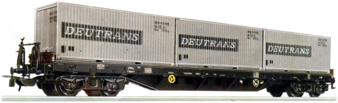 PIKO Güterzugwagen DEUTRANS. 5/6419-015 Modell des Flachwagens der Deutschen Reichsbahn, beladen mit drei 20' Container, LüP: 230 mm.