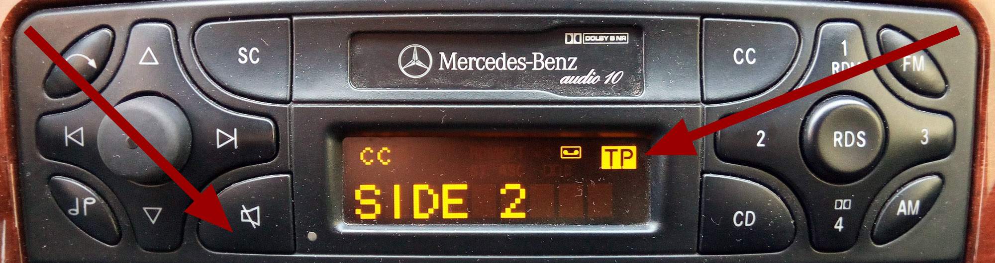 Verkehrsfunk beim Autoradio Mercedes-Benz AUDIO 10 und AUDIO 10 CD ausschalten
