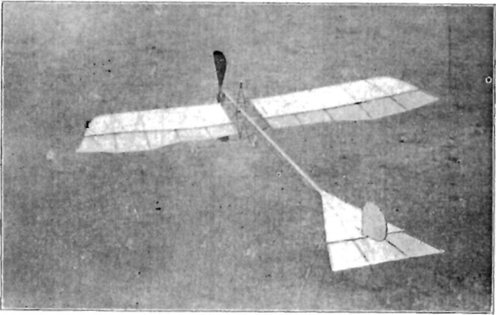 Reichswehr sowie Luftwaffe und Luftfahrt im Ersten Weltkrieg - Motorflug sowie Fliegerei und Flugzeuge im Jahre 1915