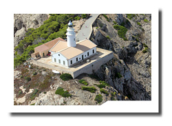 Luftbilder von Cala Rajada bzw. Cala Ratjada und vom Leuchtturm Far de Capdepera auf Mallorca