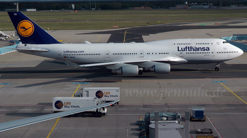 Airport Apron Lufthansa Boeing
