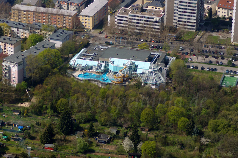 Luftbild vom Panoramabad Bornheim