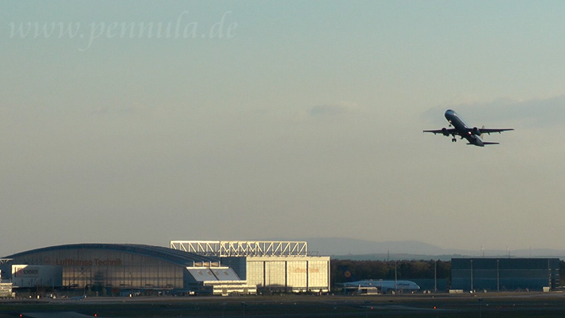 Lufthansa Technik Halle am Flughafen Frankfurt