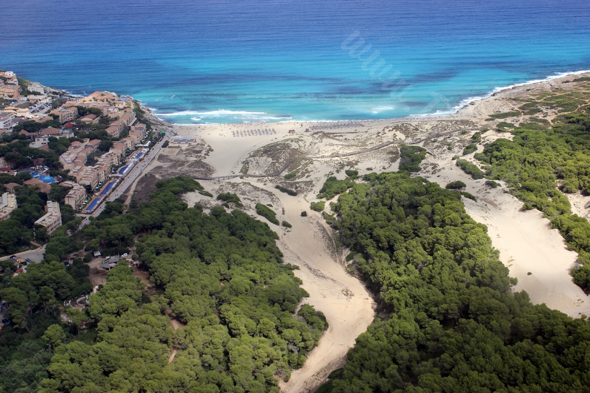 Mallorca Cala Mesquida über die Cala Matzoc und Cala Mitjana bis zum Cap Farrutx mit Hotel und Strand
