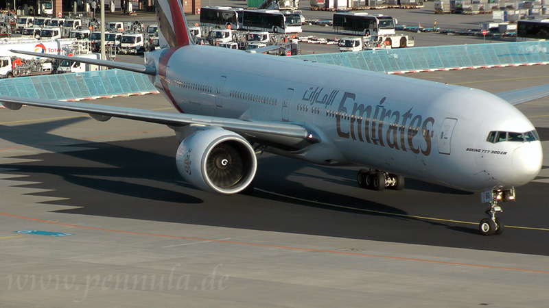 Emirates Boeing Vorfeld und Rollfeld Flughafen Frankfurt