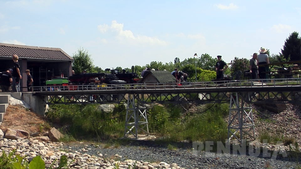 Führerstandsmitfahrt auf der Gartenbahn 5 Zoll und 7 ¼ Zoll Eisenbahn beim Dampfbahn Club Taunus