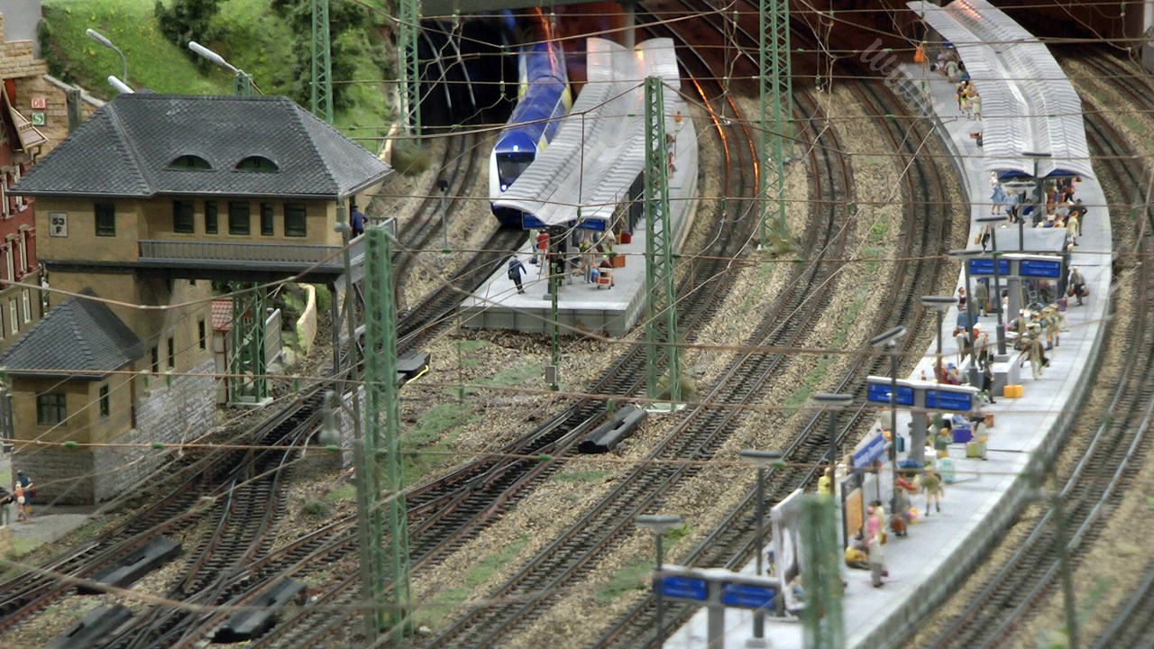 Hamburger Modellbahn im Miniatur Wunderland mit Bahnhof Dammtor und Hauptbahnhof