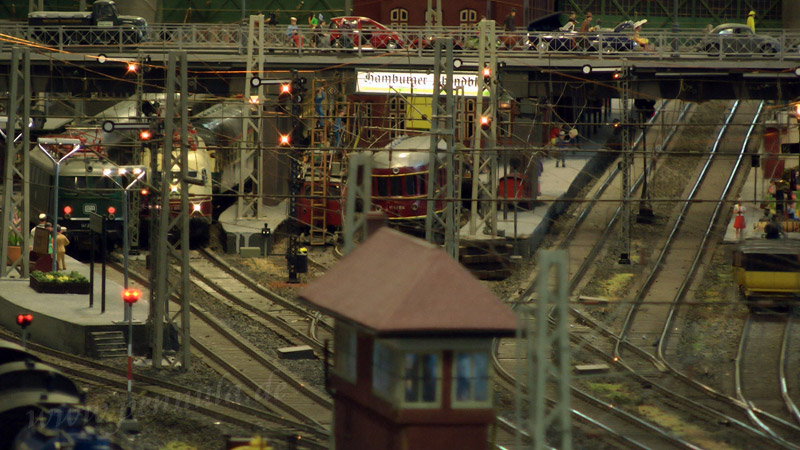 Die große Modellbahn in Spur 1 im Hamburg Museum vom Modelleisenbahn Hamburg e.V.