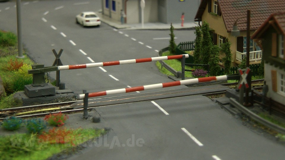Modelleisenbahn und Modellbahn Ausstellung „Bahnsinn“ mit Spur H0 Modulen und DC Car System