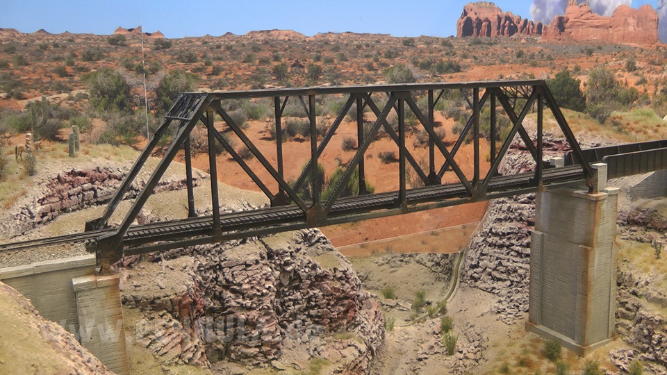 Modellbahn 1:87 Santa Fe - Der Sound geht unter die Haut: Dampflokomotiven und Diesellokomotiven