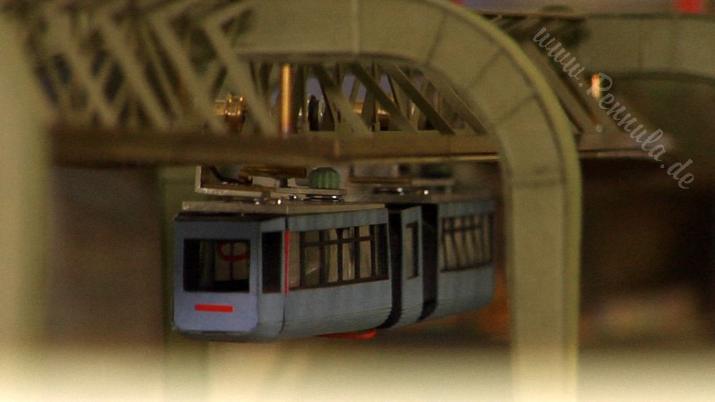Das beste Modell der Wuppertaler Schwebebahn im Maßstab Spur H0