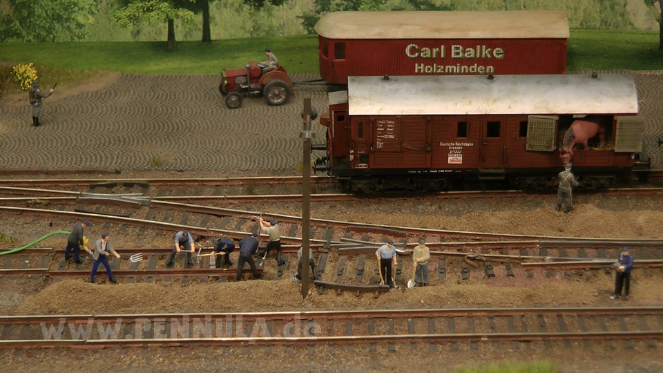 Modelleisenbahn Deutsche Reichsbahn mit Bahnbetriebswerk Belgard im Weltkrieg