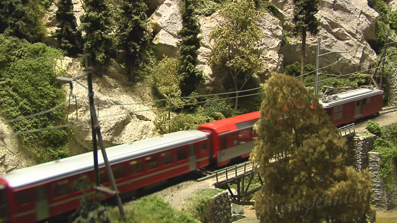 Modelleisenbahn Brig Visp Zermatt mit dem Glacier Express bei der Modellbahnwelt Odenwald