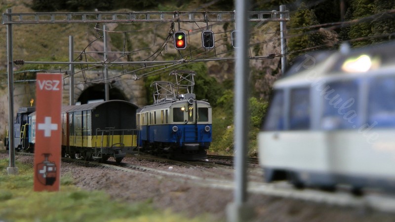 Modelleisenbahn GoldenPass Panoramic in Spur H0e