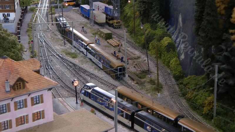 Modelleisenbahn GoldenPass Panoramic in Spur H0e