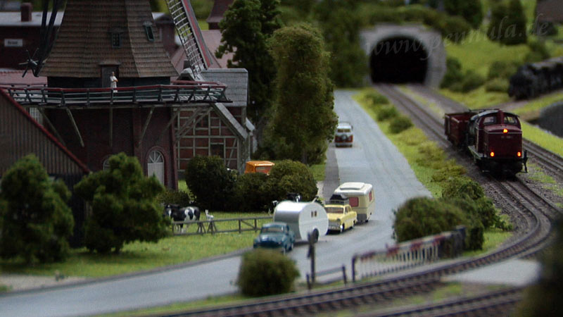 Modelleisenbahn Hessisch Lichtenau Spur H0 Holle Modellbahn mit Rheingold-Express