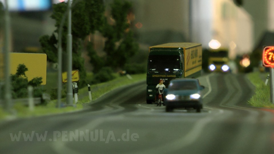 Miniaturland Leer - Die große Modelleisenbahn Schauanlage in Spur H0