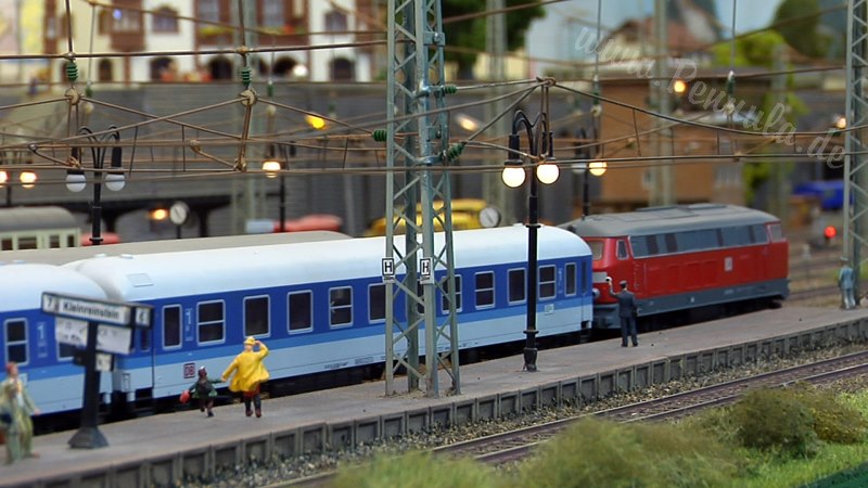 Die wunderschöne Modelleisenbahn vom Miniaturbahnclub Stellwerk Offenbach in Spur H0