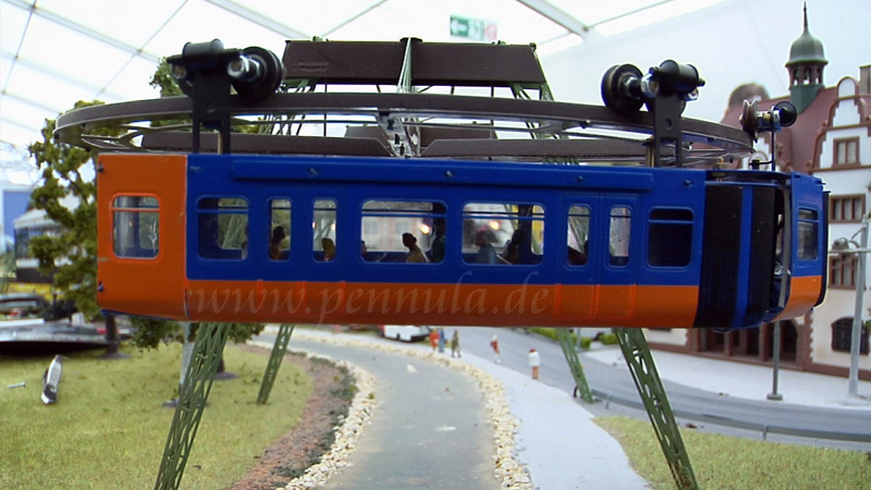 Die große Modelleisenbahn der Modulbaufreunde Ladenburg auf dem Maimarkt in Mannheim