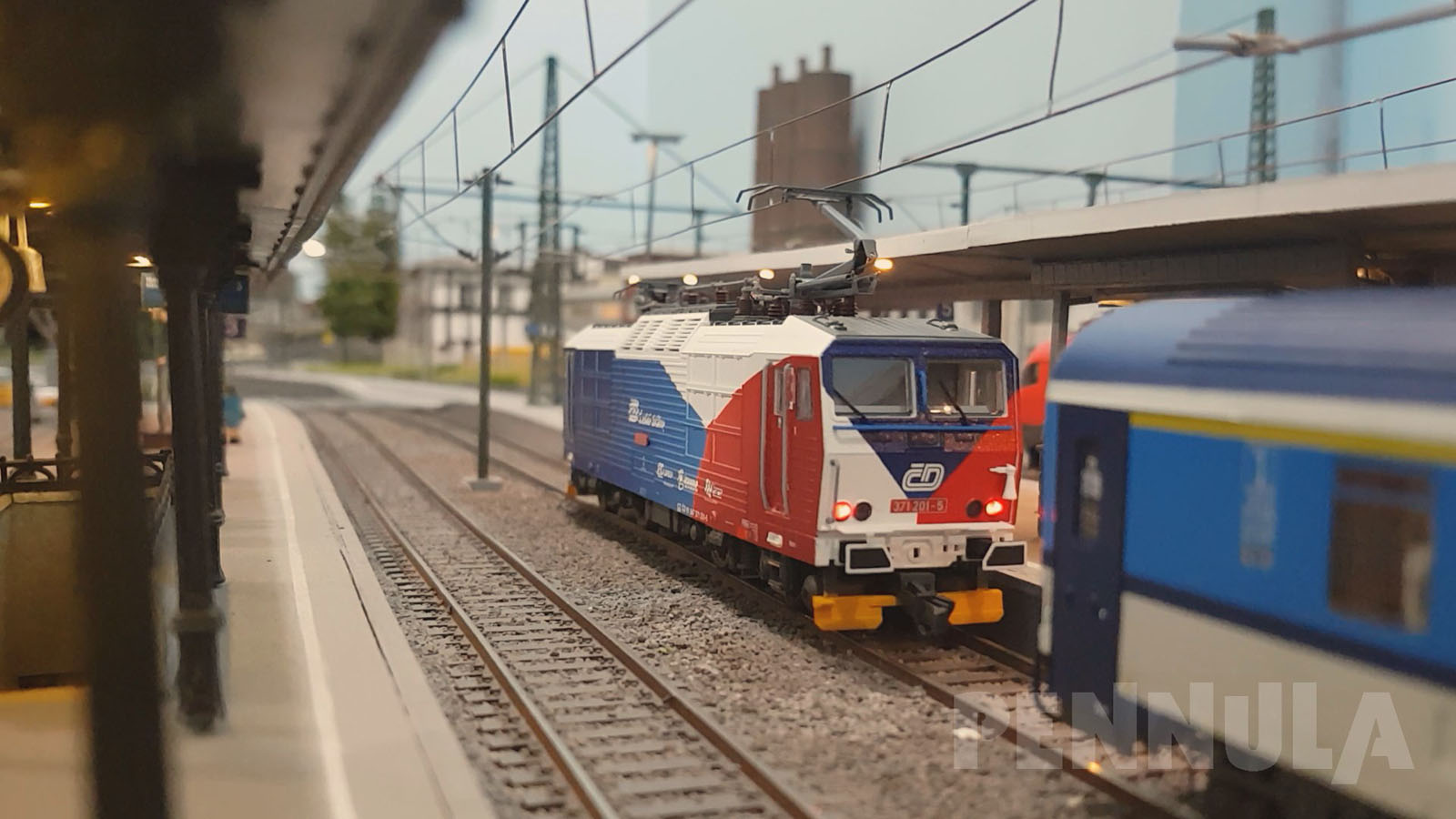 Tschechische Modelleisenbahnen: Modellzüge von MTB sowie Roco und Piko - Modellbahn H0