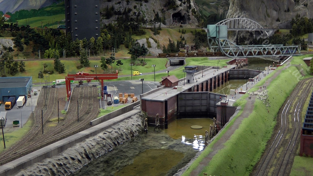 Modellbahn Norwegen mit Hafen von Bergvik und Tromsø im Miniatur Wunderland