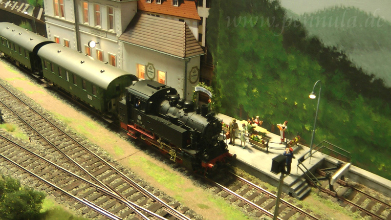Modelleisenbahn mit Rangierbahnhof Reichenbach in Spur 0 von Julian Baginski